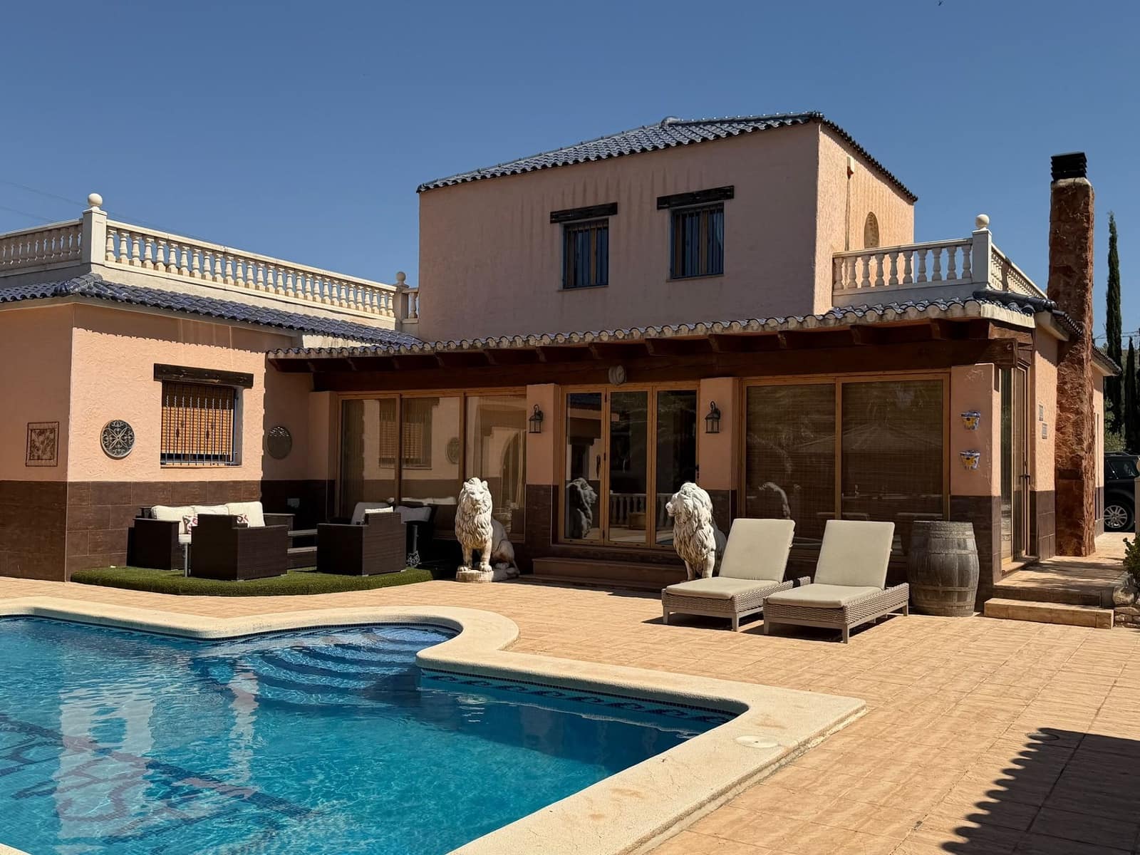 6 Zimmer Villa zu verkaufen in Salinas mit Pool Garage - 595.000 € (Ref: 10019580)