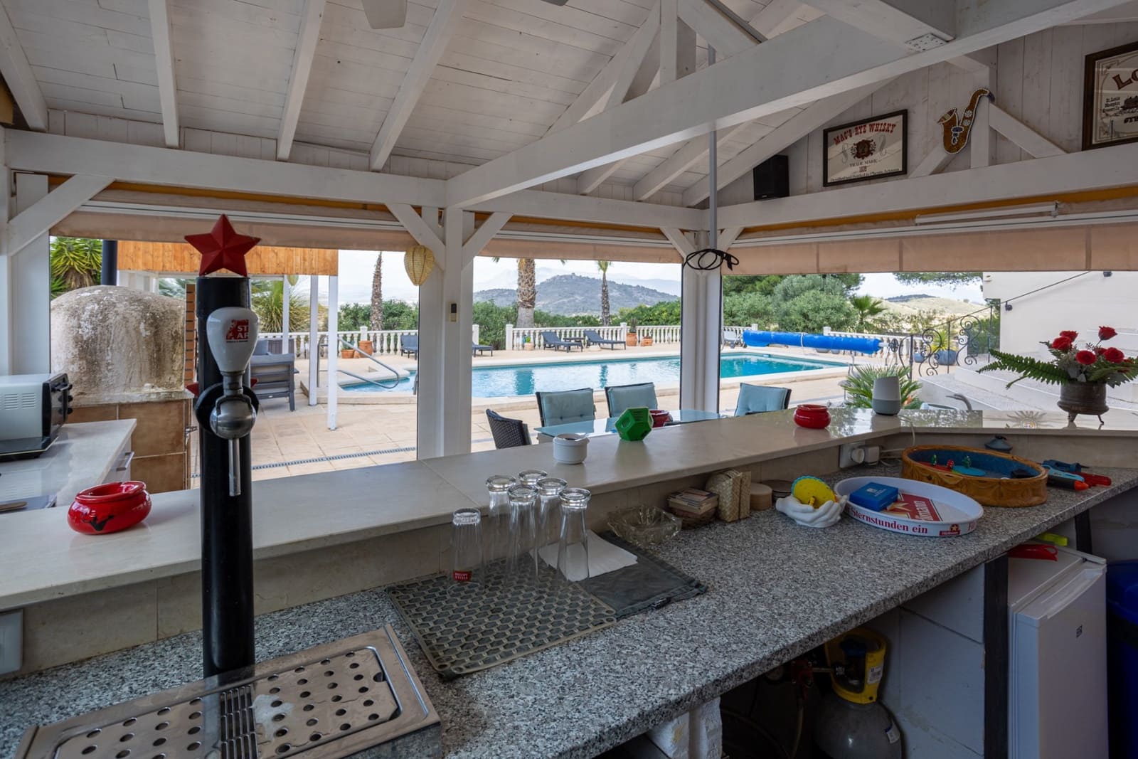 Chalet de 4 habitaciones en La Zarza en venta con piscina - 385.000 € (Ref: 10019582)