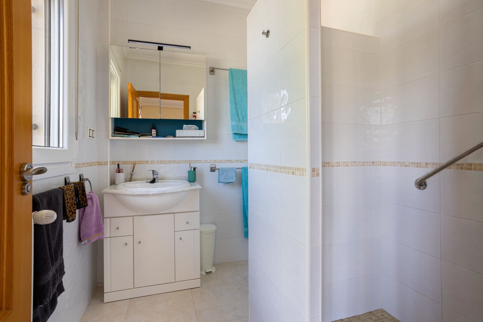 Chalet de 4 habitaciones en La Zarza en venta con piscina - 385.000 € (Ref: 10019582)