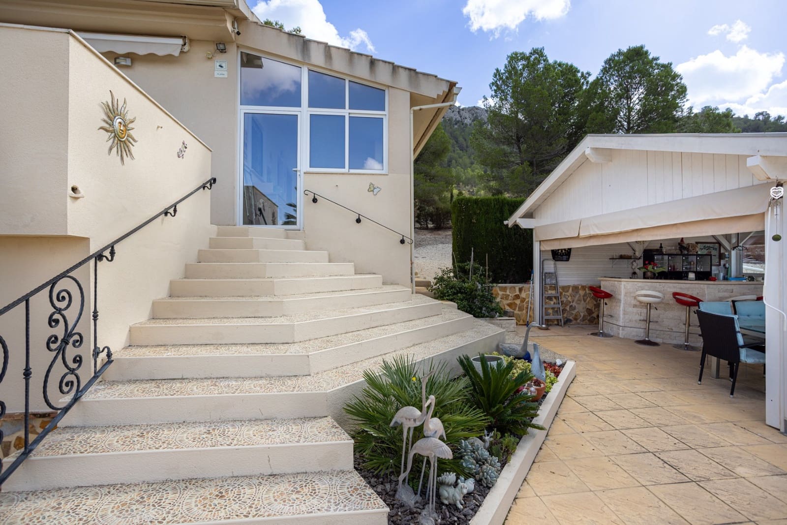 Chalet de 4 habitaciones en La Zarza en venta con piscina - 385.000 € (Ref: 10019582)