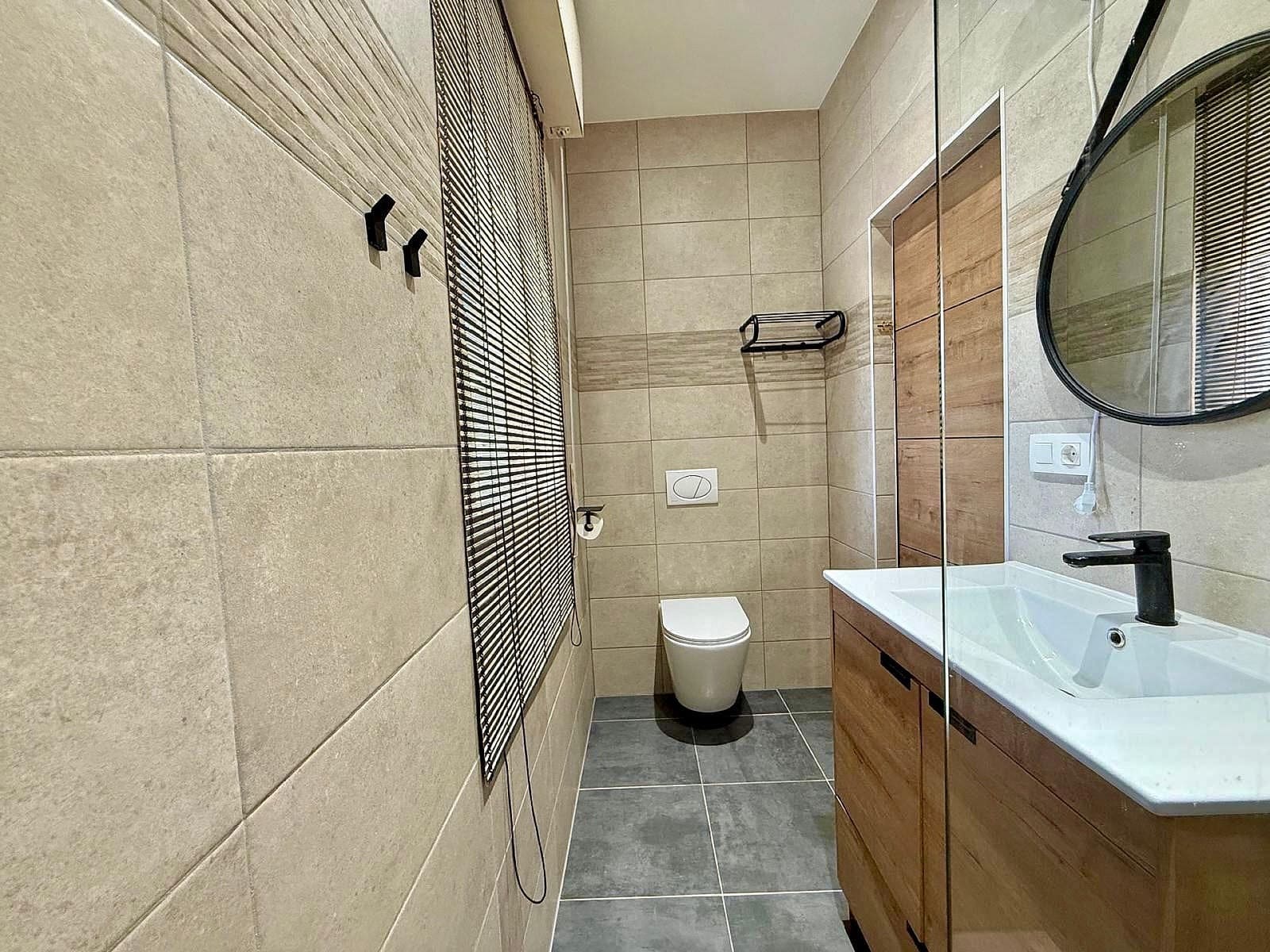 5 chambre Villa/Maison à vendre à Encebras avec piscine garage - 245 000 € (Ref: 10039271)