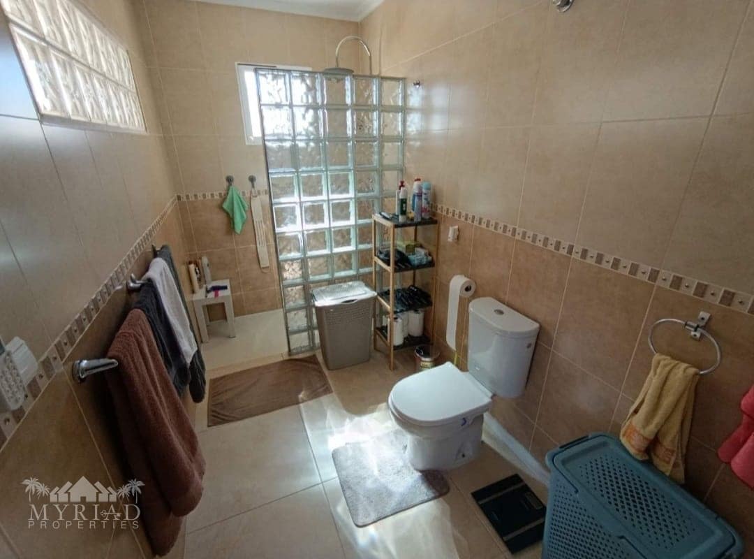 3 makuuhuone Huvila myytävänä paikassa Macisvenda mukana uima-altaan - 349 995 € (Ref: 10039274)