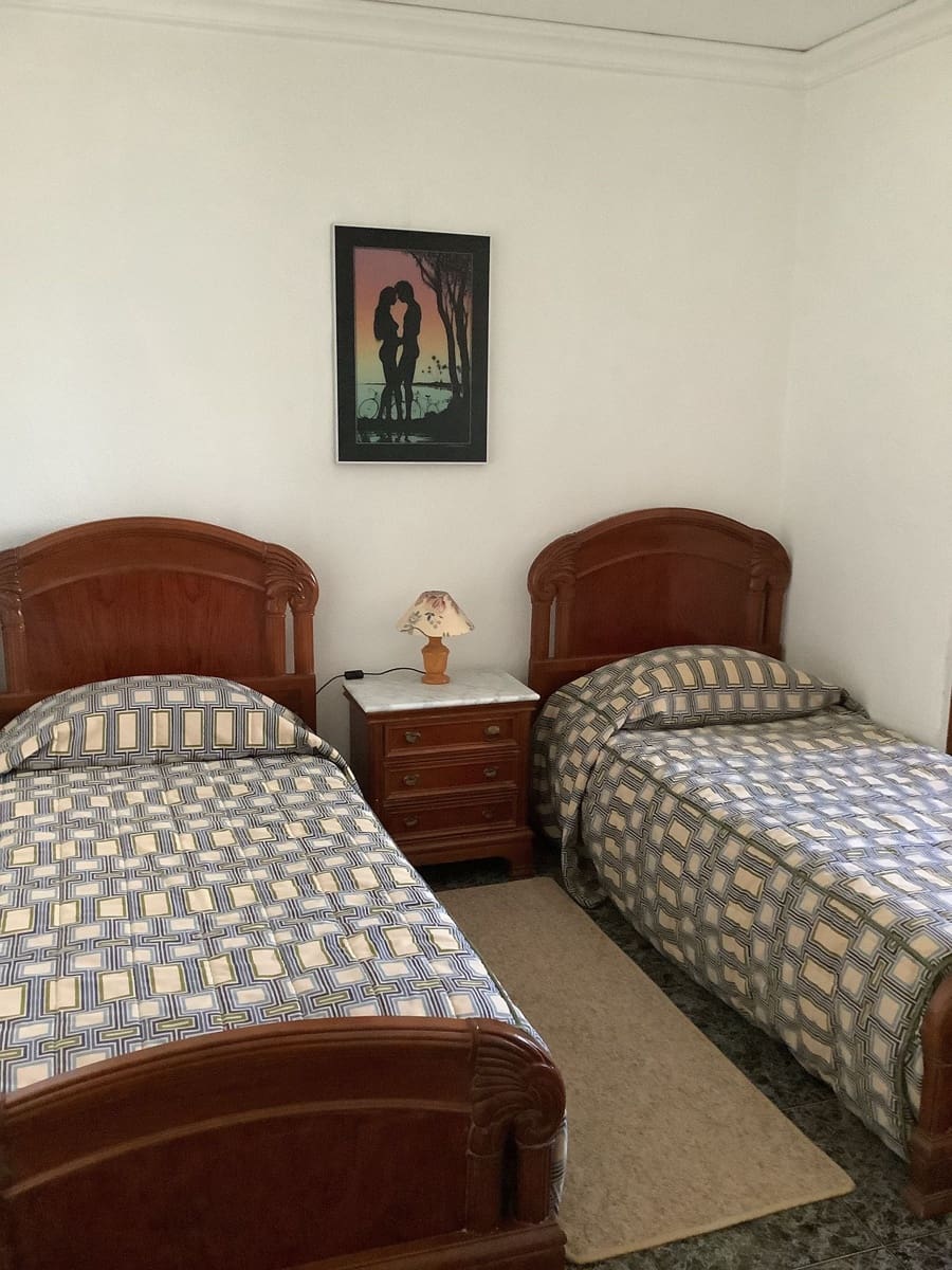 Casa de 4 habitaciones en Hondón de las Nieves en venta con piscina garaje - 235.000 € (Ref: 10039426)