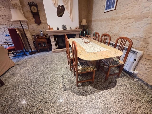 5 soverom Hus til salgs i Hondón de las Nieves med svømmebasseng garasje - € 235 000 (Ref: 10039426)