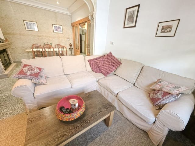 5 soverom Hus til salgs i Hondón de las Nieves med svømmebasseng garasje - € 235 000 (Ref: 10039426)