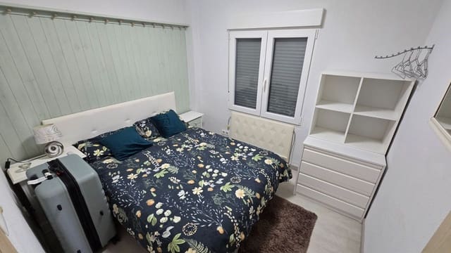 4 sypialnia Willa na sprzedaż w Sax z basenem garażem - 260 000 € (Ref: 10048392)