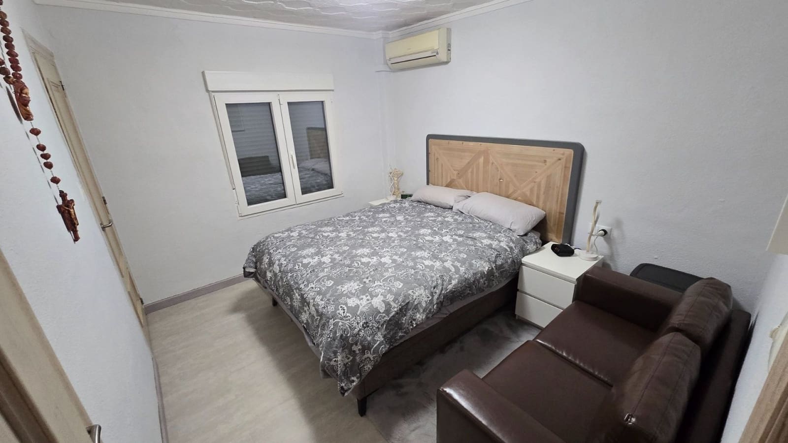 4 sypialnia Willa na sprzedaż w Sax z basenem garażem - 260 000 € (Ref: 10048392)