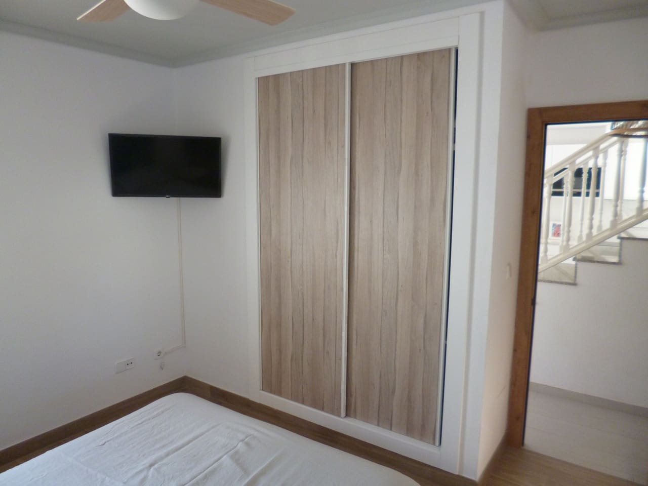 Chalet de 4 habitaciones en Pilar de la Horadada en venta con piscina - 395.000 € (Ref: 10130293)