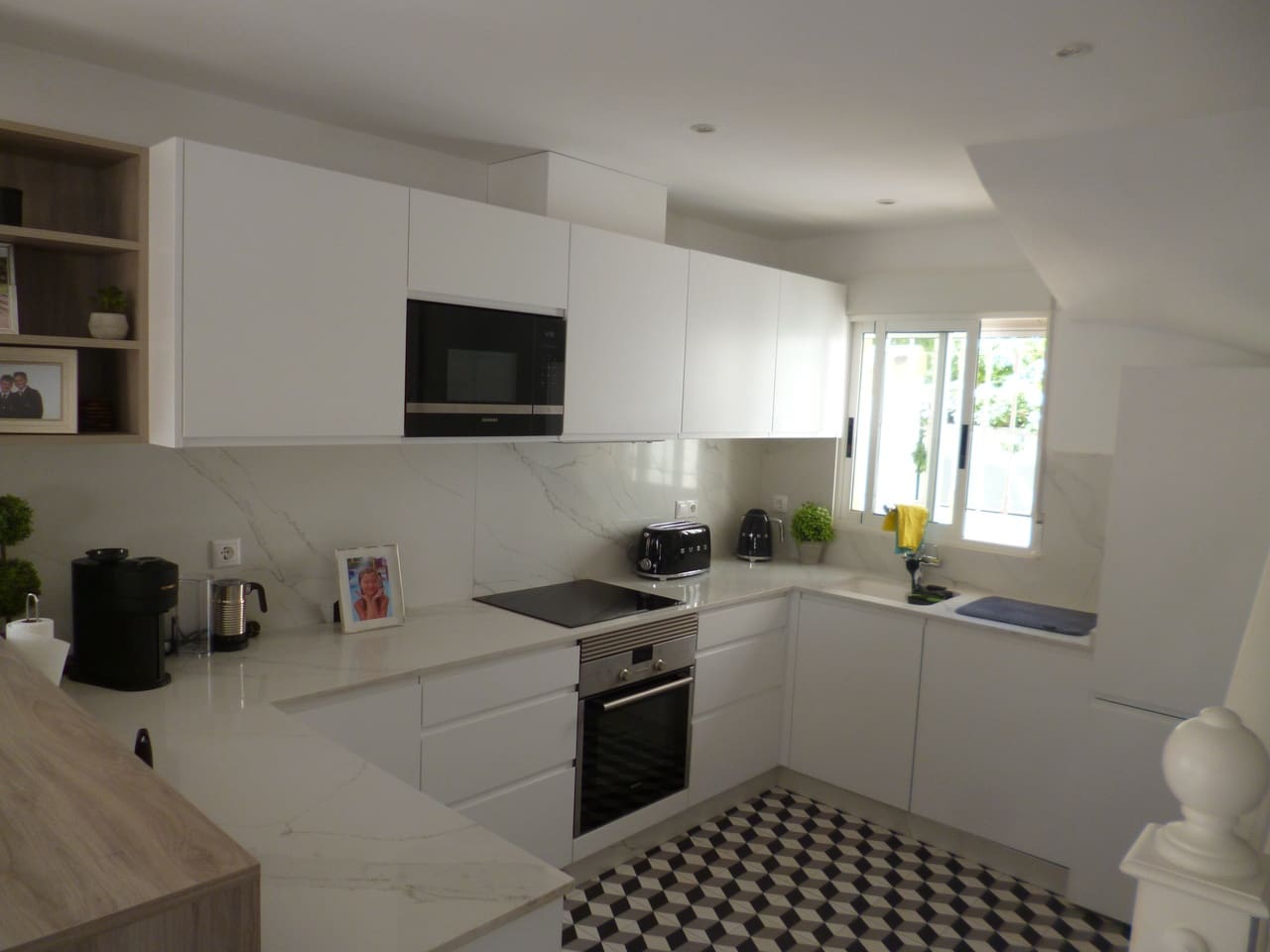 Chalet de 4 habitaciones en Pilar de la Horadada en venta con piscina - 395.000 € (Ref: 10130293)