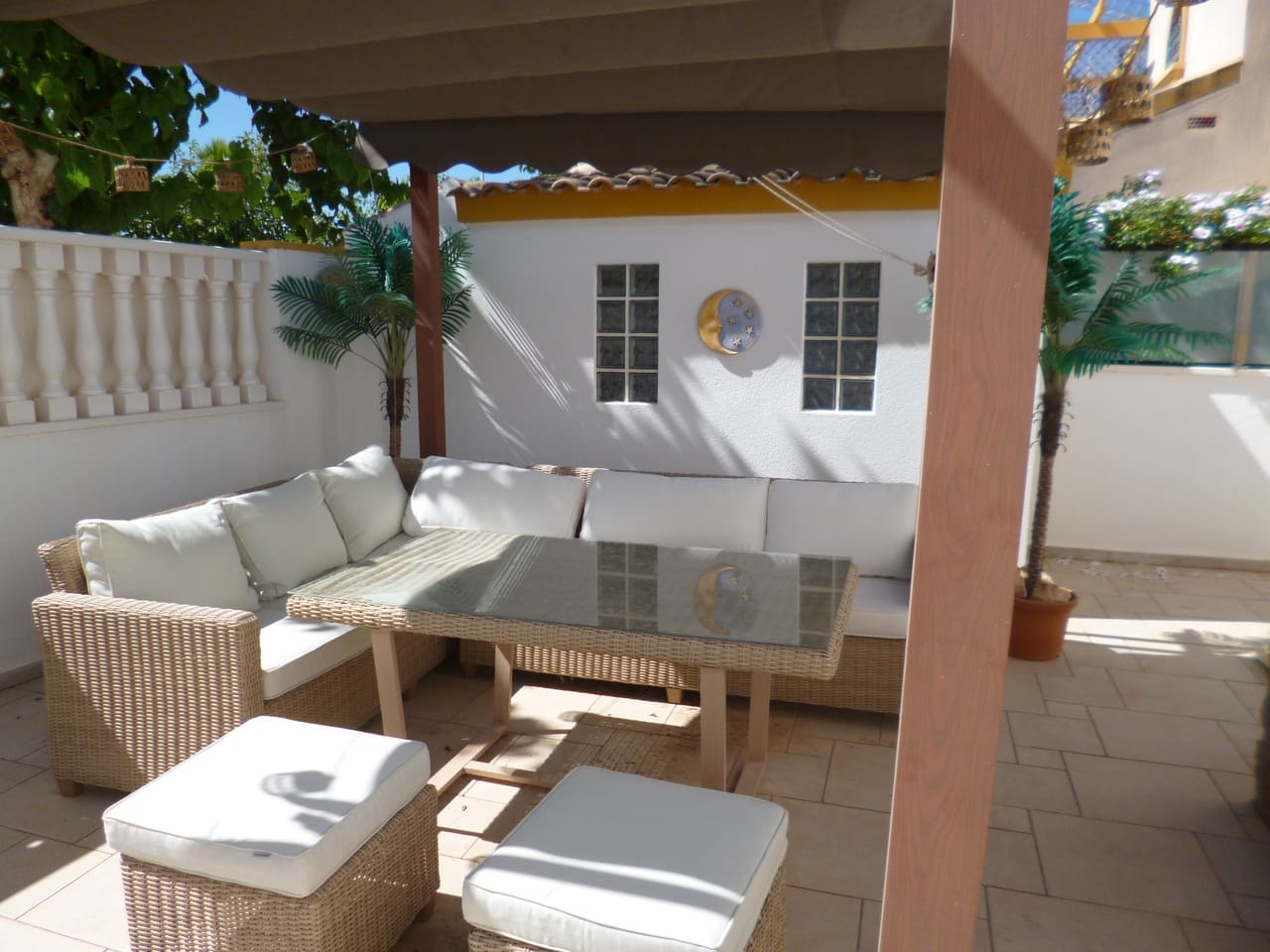 Chalet de 4 habitaciones en Pilar de la Horadada en venta con piscina - 395.000 € (Ref: 10130293)