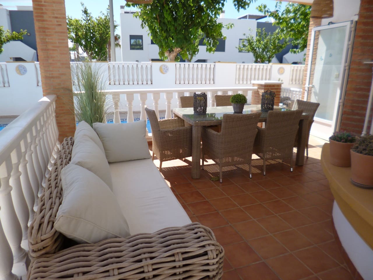 Chalet de 4 habitaciones en Pilar de la Horadada en venta con piscina - 395.000 € (Ref: 10130293)