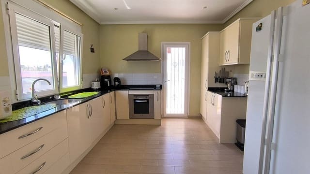 3 bedroom Villa for sale in Doña Pepa, Rojales with pool garage - € 450,000 (Ref: 10156871)