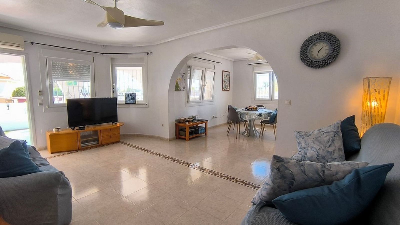 Chalet de 3 habitaciones en Doña Pepa en venta con piscina garaje - 450.000 € (Ref: 10156871)