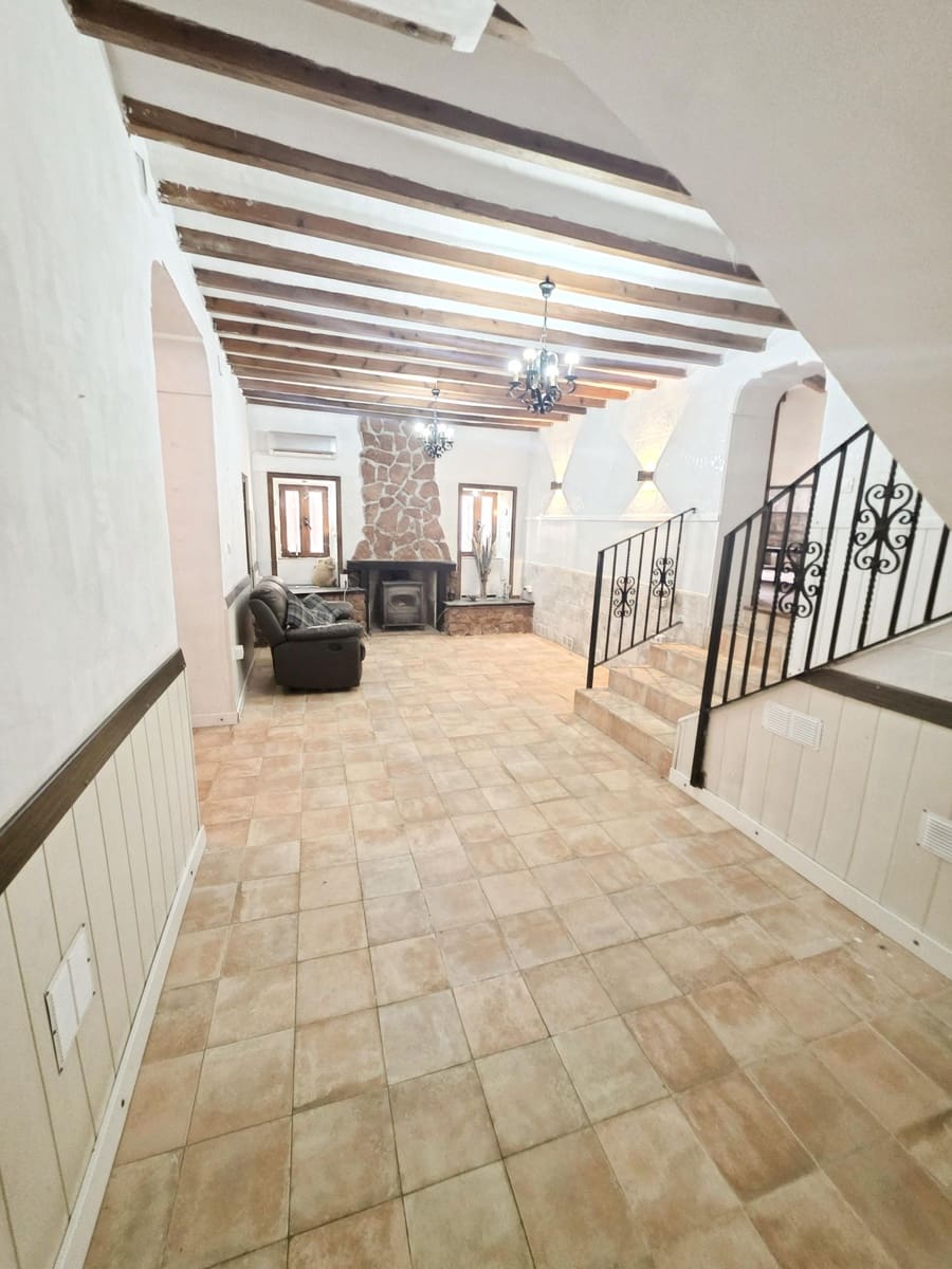 5 Zimmer Finca/Landgut zu verkaufen in La Romana mit Pool Garage - 339.995 € (Ref: 10165937)