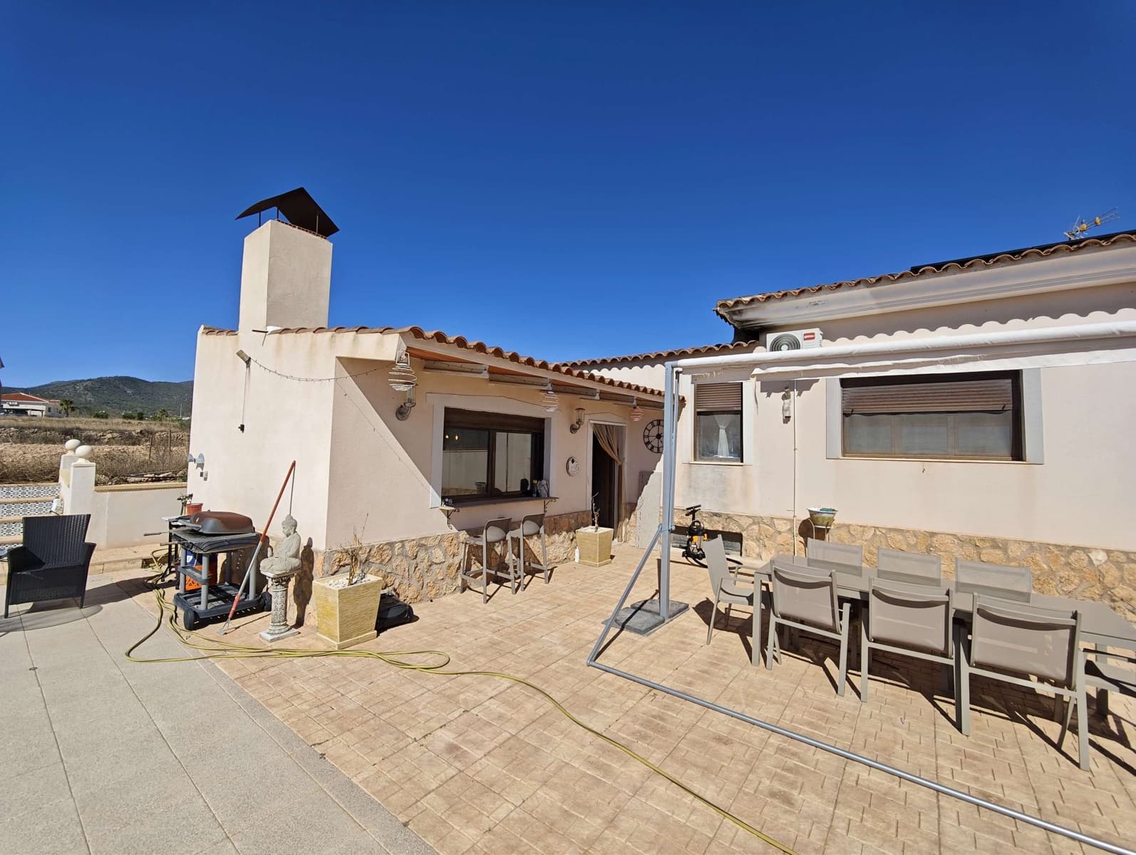 4 soverom Villa til salgs i Pinoso med svømmebasseng garasje - € 499 995 (Ref: 10166806)