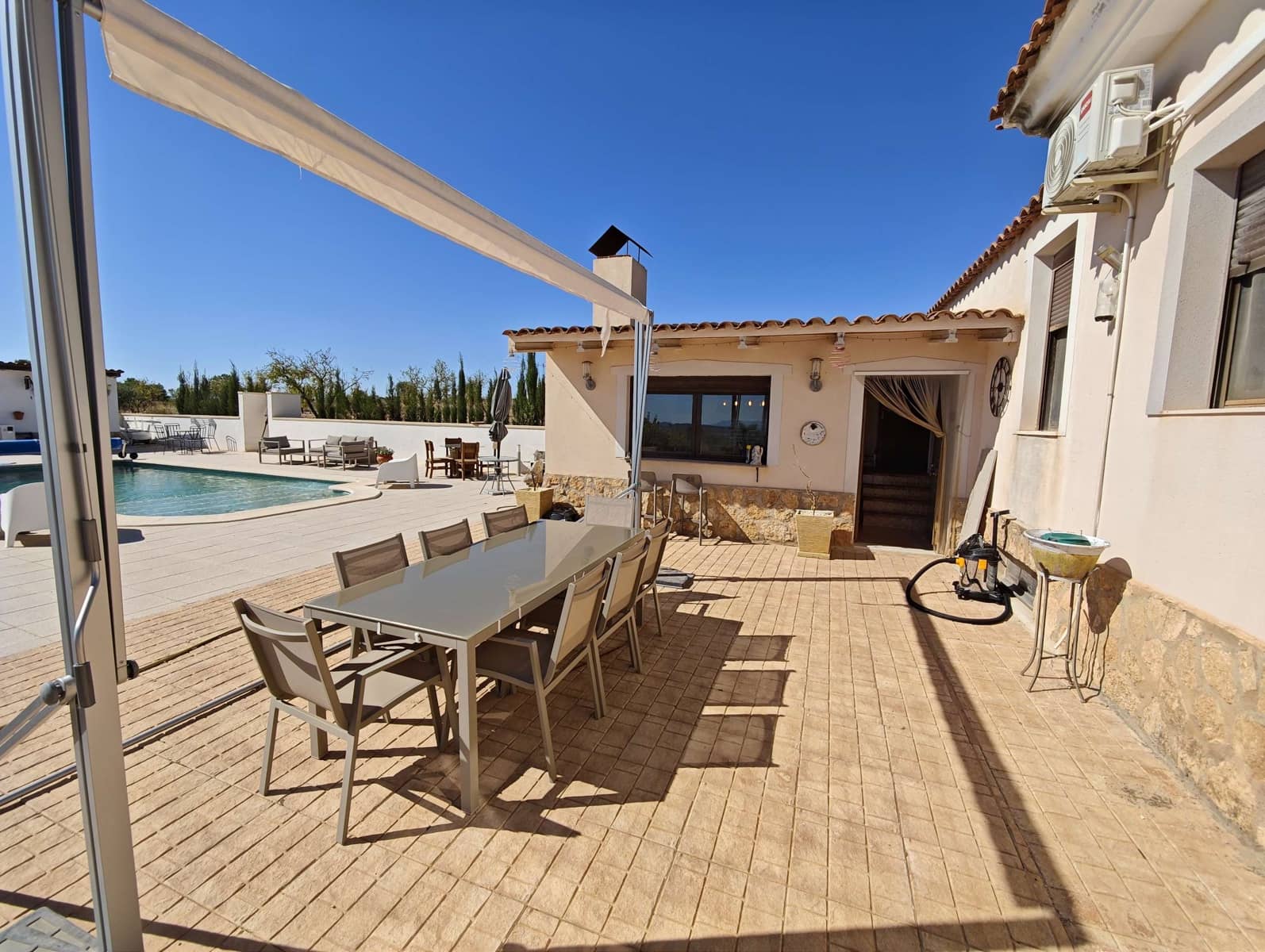 4 soverom Villa til salgs i Pinoso med svømmebasseng garasje - € 499 995 (Ref: 10166806)
