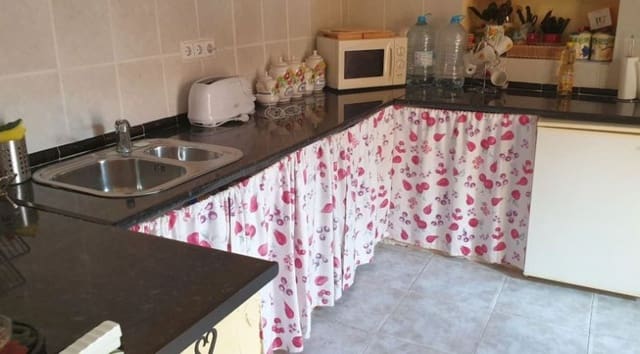 3 soveværelse Finca/Landehus til salg i La Romana med swimmingpool - € 79.995 (Ref: 7596513)