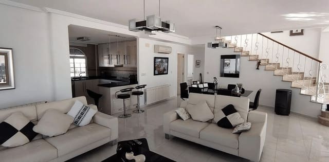 4 camera da letto Villa in vendita in Pinoso con piscina garage - 475.000 € (Rif: 7599396)