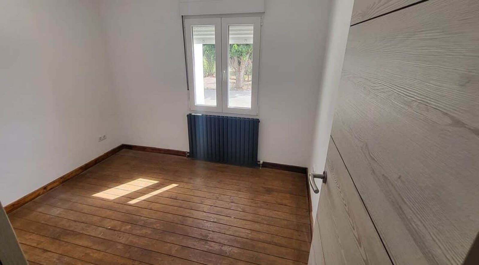 7 soveværelse Finca/Landehus til salg i Raspay med swimmingpool - € 249.999 (Ref: 8153013)