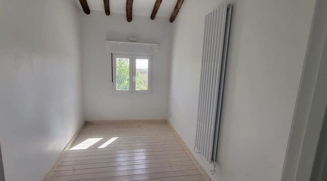 7 soveværelse Finca/Landehus til salg i Raspay, Yecla med swimmingpool - € 249.999 (Ref: 8153013)