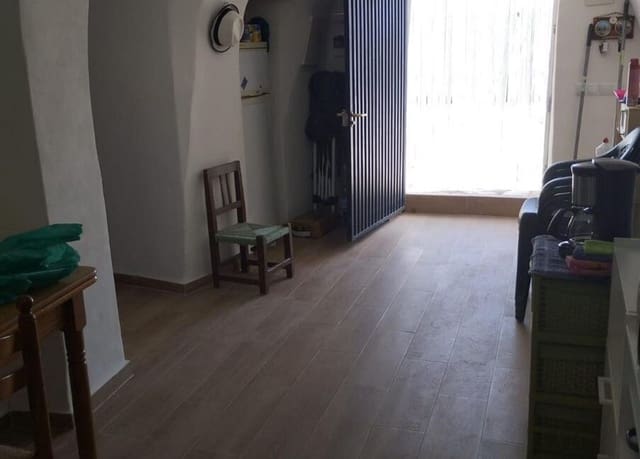 3 bedroom Cave House for sale in La Romana with pool - € 99,000 (Ref: 8211110)