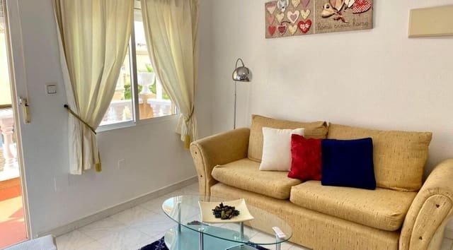 Bungalow de 2 habitaciones en Torrevieja en venta con piscina - 119.995 € (Ref: 8571903)