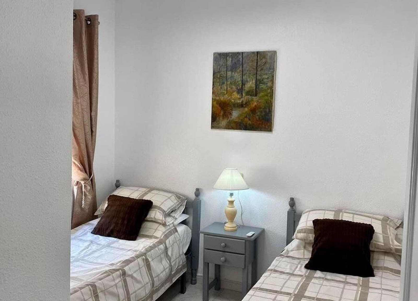 Bungalow de 2 habitaciones en Torrevieja en venta con piscina - 119.995 € (Ref: 8571903)