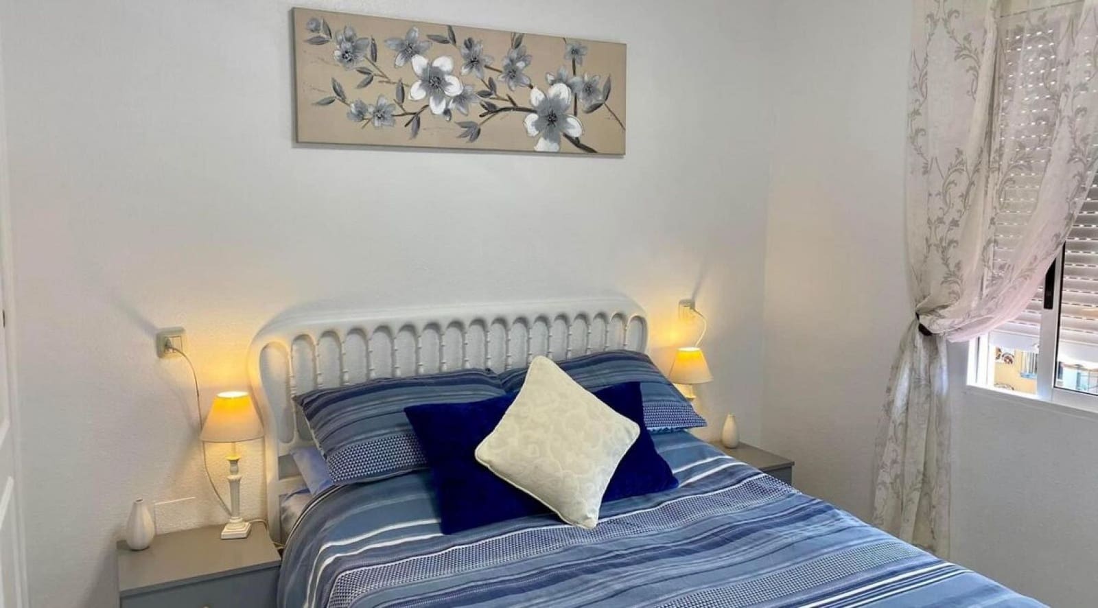 Bungalow de 2 habitaciones en Torrevieja en venta con piscina - 119.995 € (Ref: 8571903)