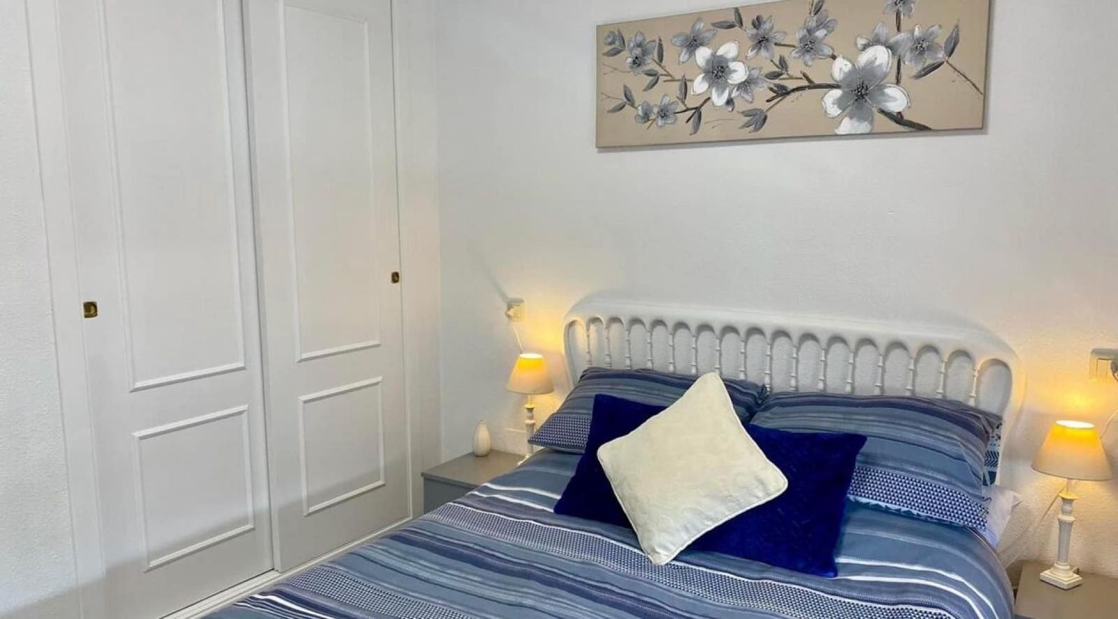 Bungalow de 2 habitaciones en Torrevieja en venta con piscina - 119.995 € (Ref: 8571903)