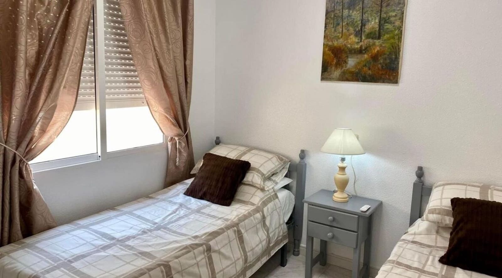 Bungalow de 2 habitaciones en Torrevieja en venta con piscina - 119.995 € (Ref: 8571903)