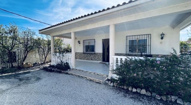 3 bedroom Villa for sale in Fortuna with pool - € 230,000 (Ref: 8617272)