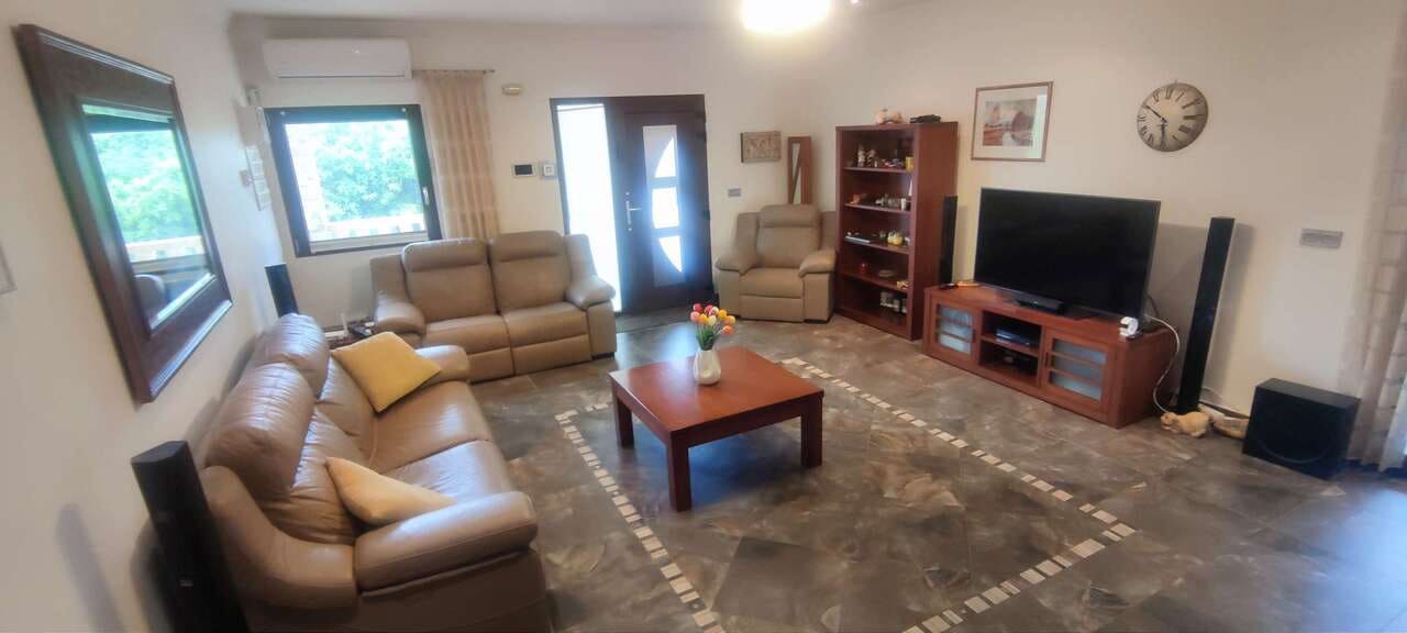 3 bedroom Villa for sale in Pinoso with pool - € 399,995 (Ref: 8953099)