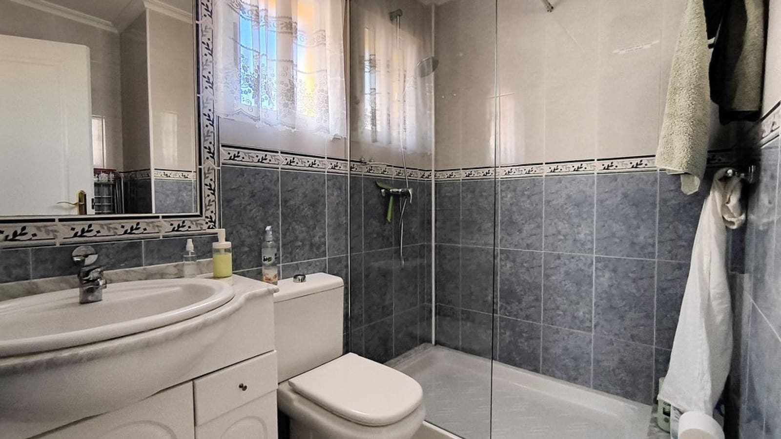 3 bedroom Villa for sale in Guardamar del Segura with pool - € 269,000 (Ref: 8953445)