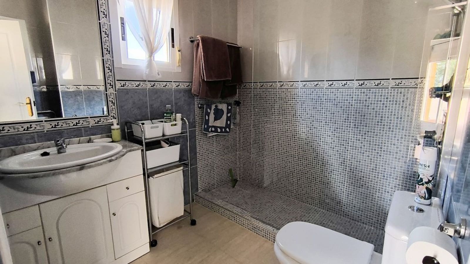 3 bedroom Villa for sale in Guardamar del Segura with pool - € 269,000 (Ref: 8953445)