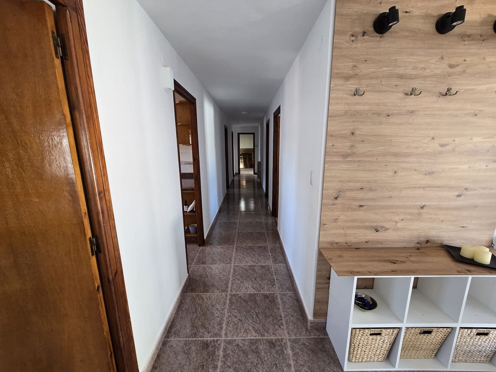 6 bedroom Villa for sale in Monovar / Monover with pool garage - € 260,000 (Ref: 9000918)