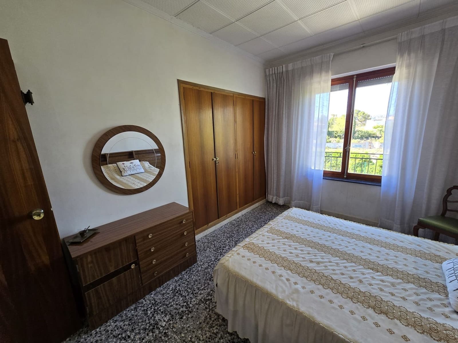 6 bedroom Villa for sale in Monovar / Monover with pool garage - € 260,000 (Ref: 9000918)