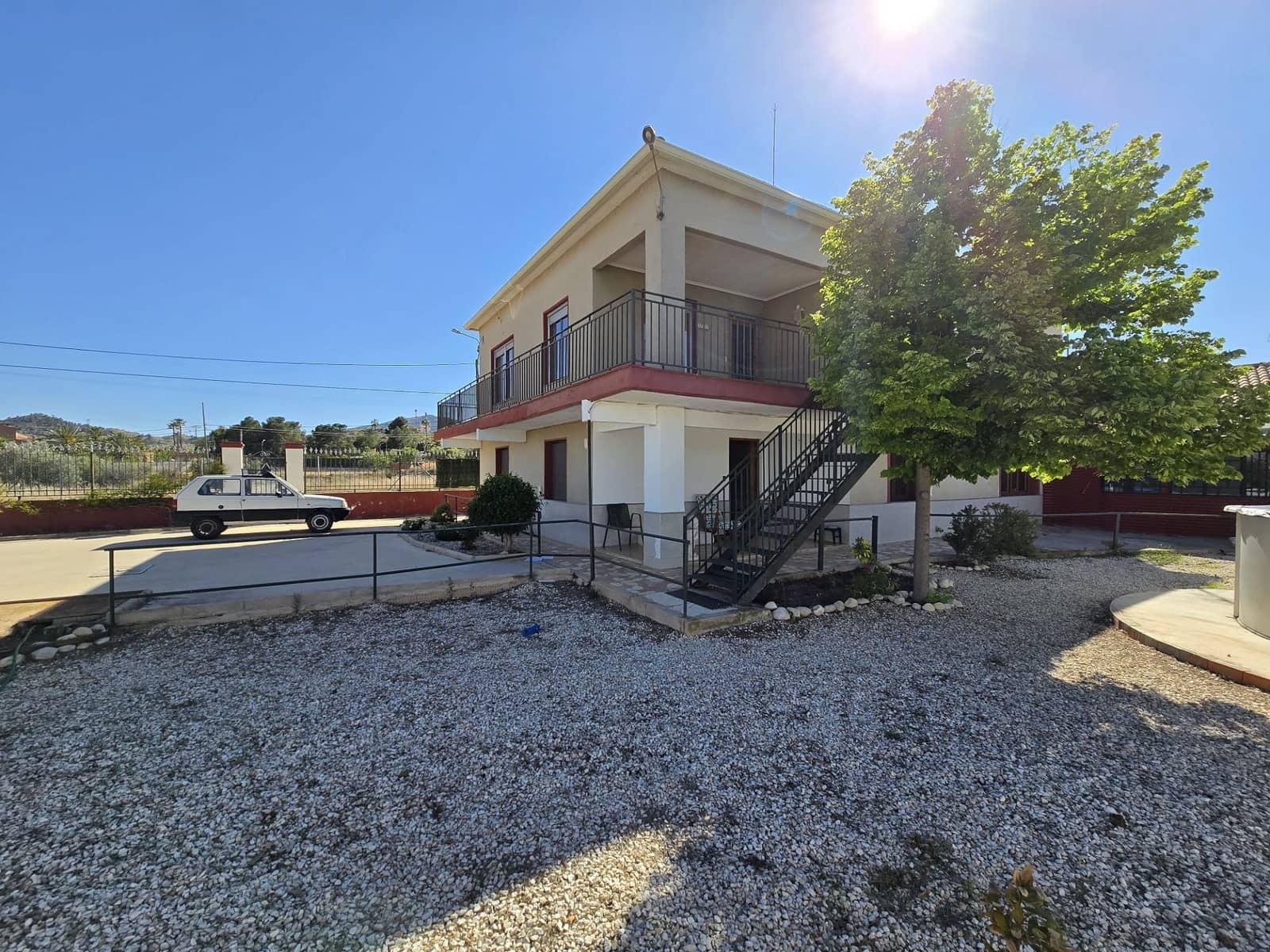 6 bedroom Villa for sale in Monovar / Monover with pool garage - € 260,000 (Ref: 9000918)