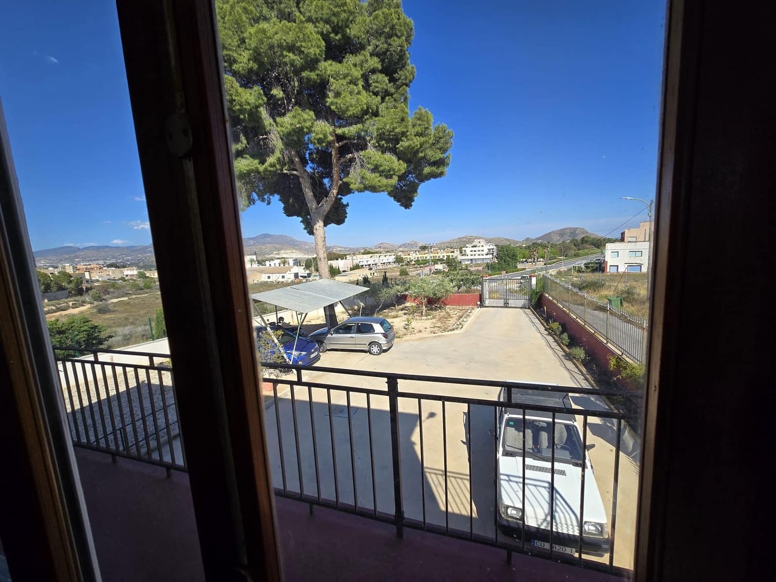 6 bedroom Villa for sale in Monovar / Monover with pool garage - € 260,000 (Ref: 9000918)