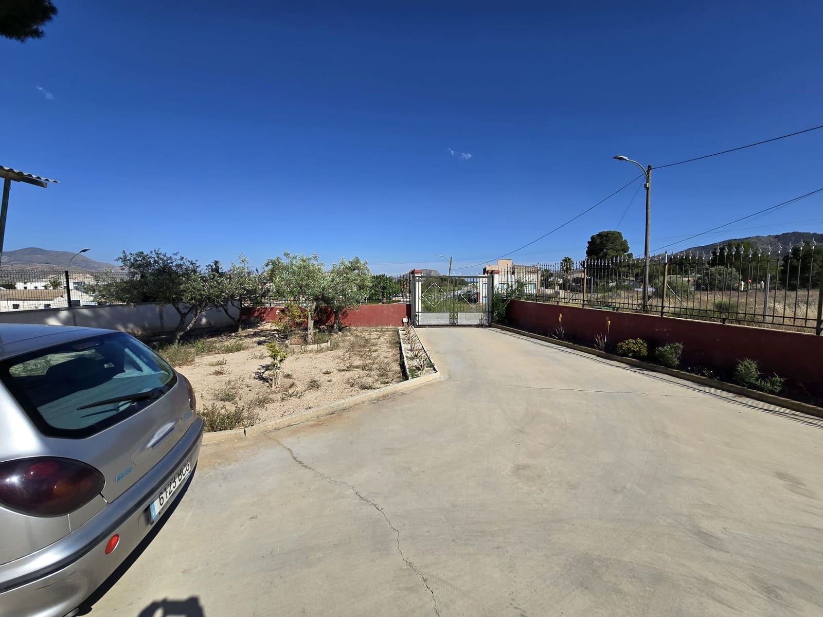 6 bedroom Villa for sale in Monovar / Monover with pool garage - € 260,000 (Ref: 9000918)