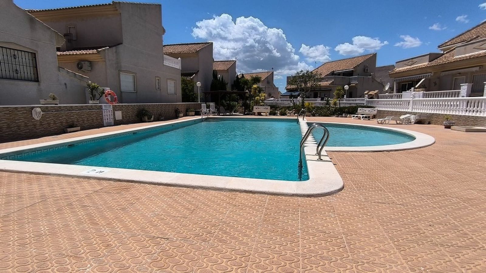 3 bedroom Villa for sale in Ciudad Quesada with pool - € 189,000 (Ref: 9015600)
