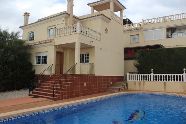 3 bedroom Semi-detached Villa for sale in Algorfa with pool - € 265,000 (Ref: 9041895)