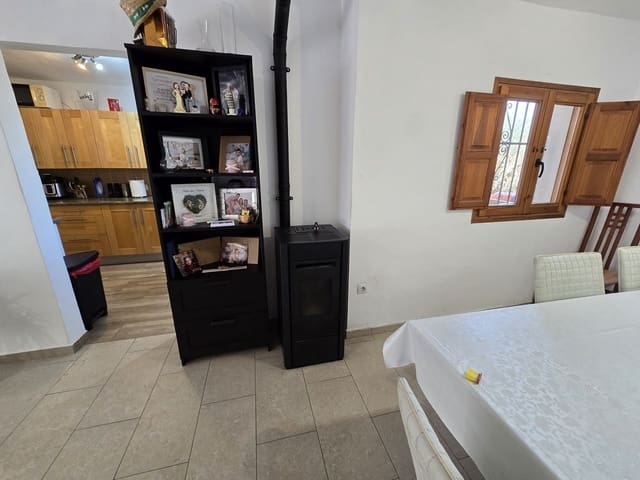 4 makuuhuone Huvila myytävänä paikassa Sax mukana uima-altaan - 229 995 € (Ref: 9103811)
