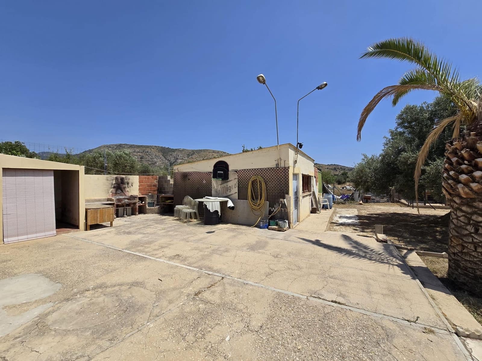 4 slaapkamer Villa te koop in Sax met zwembad - € 229.995 (Ref: 9103811)
