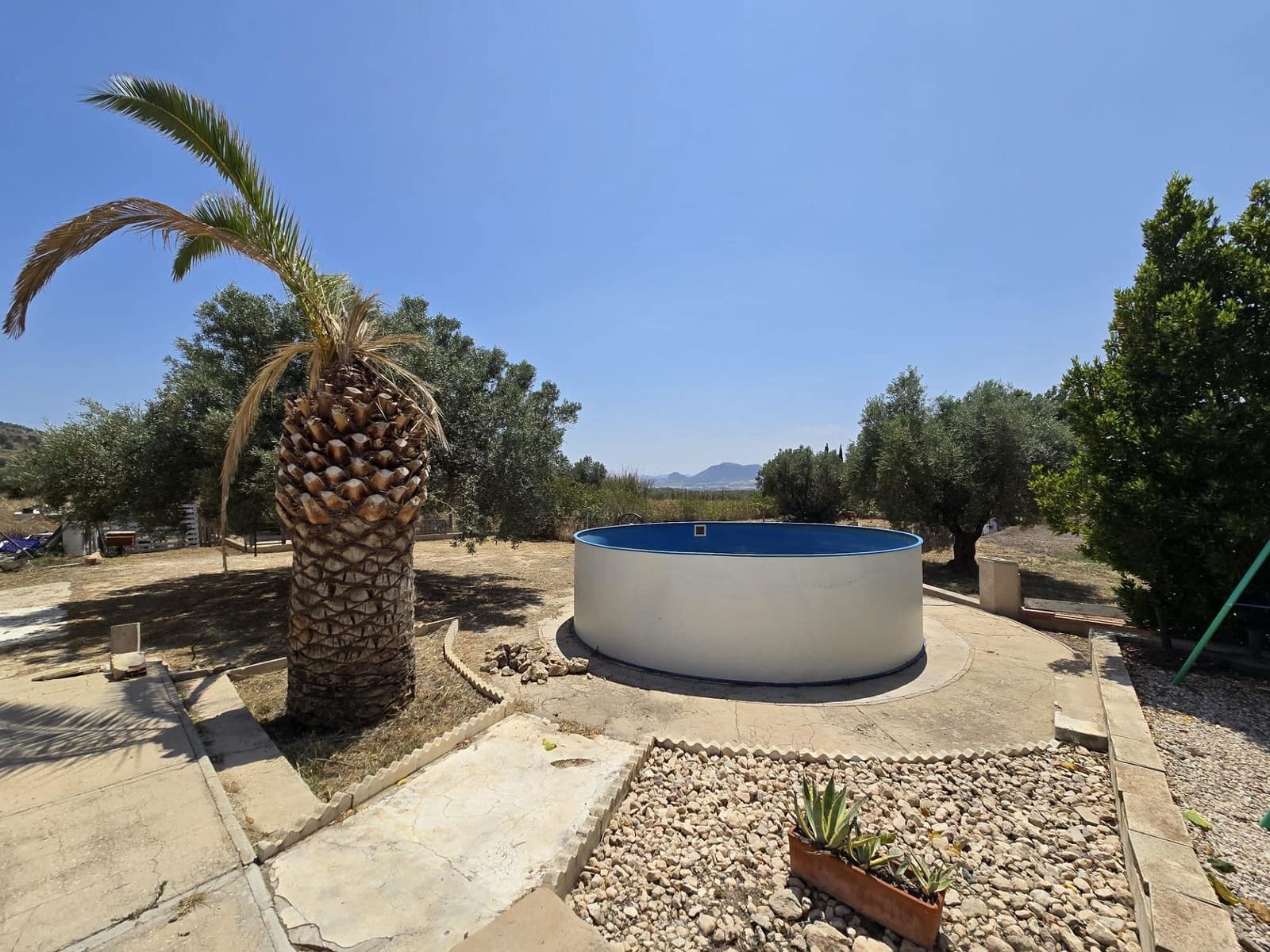 4 slaapkamer Villa te koop in Sax met zwembad - € 229.995 (Ref: 9103811)