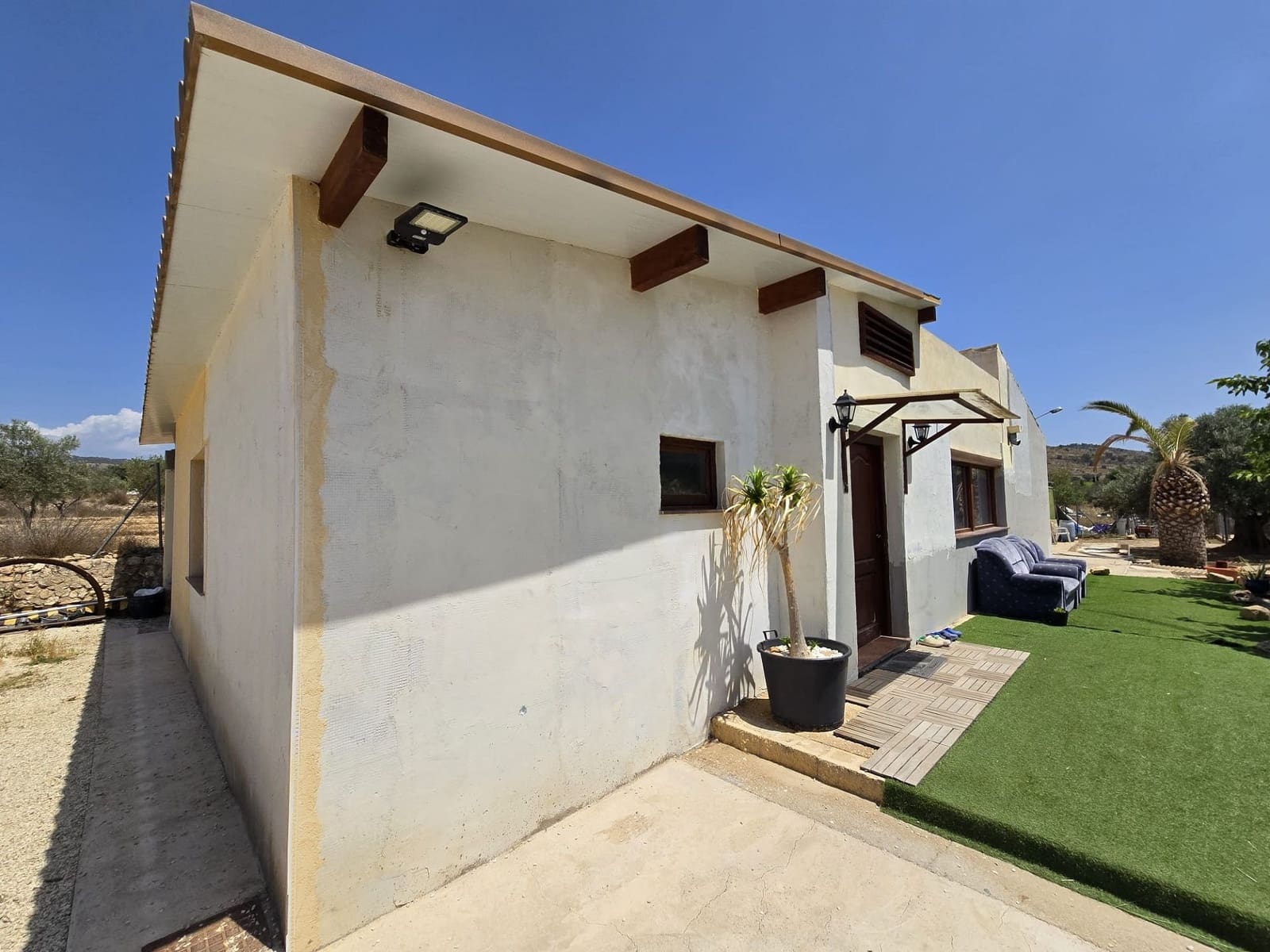 4 slaapkamer Villa te koop in Sax met zwembad - € 229.995 (Ref: 9103811)