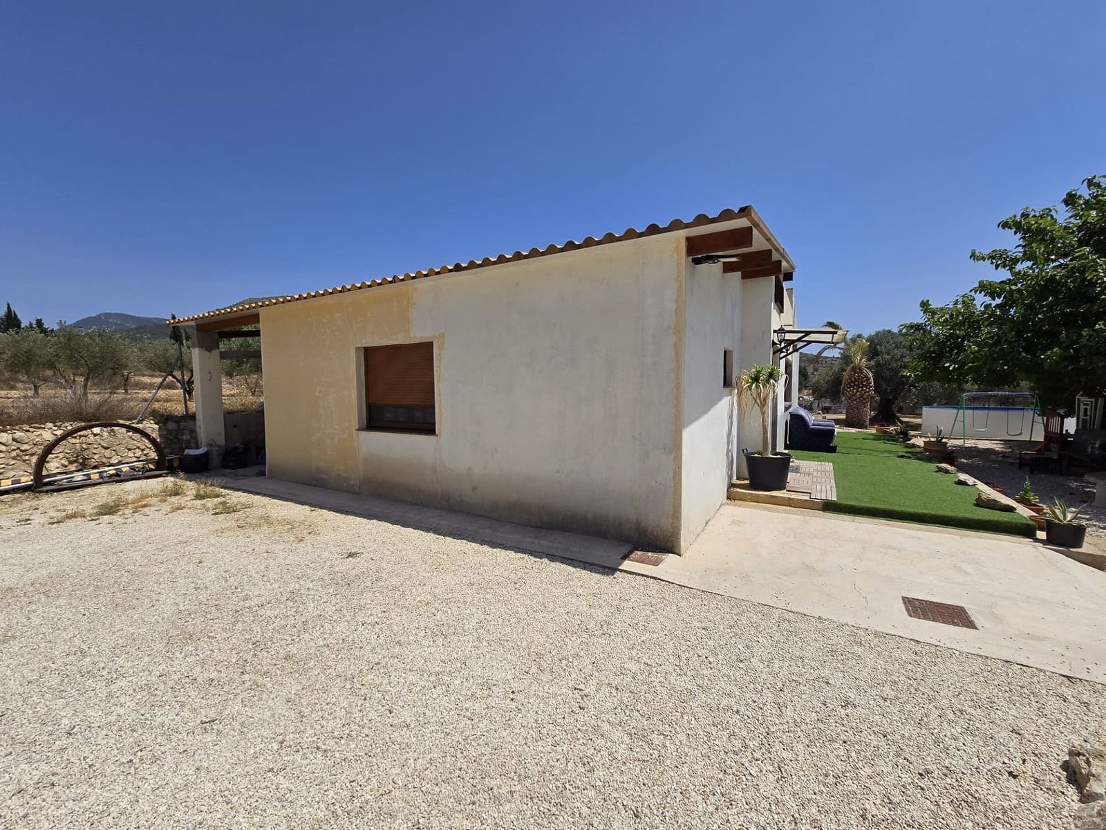 4 slaapkamer Villa te koop in Sax met zwembad - € 229.995 (Ref: 9103811)