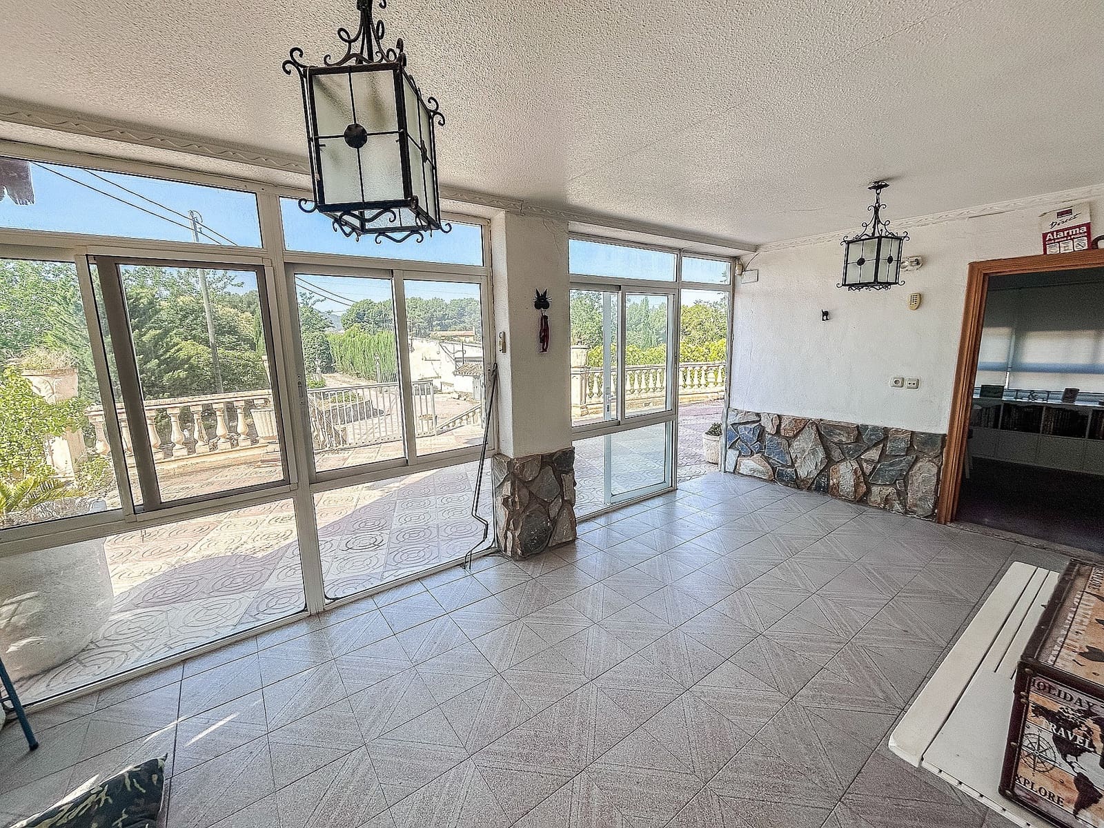 4 soveværelse Finca/Landehus til salg i Sax med swimmingpool garage - € 227.000 (Ref: 9103815)