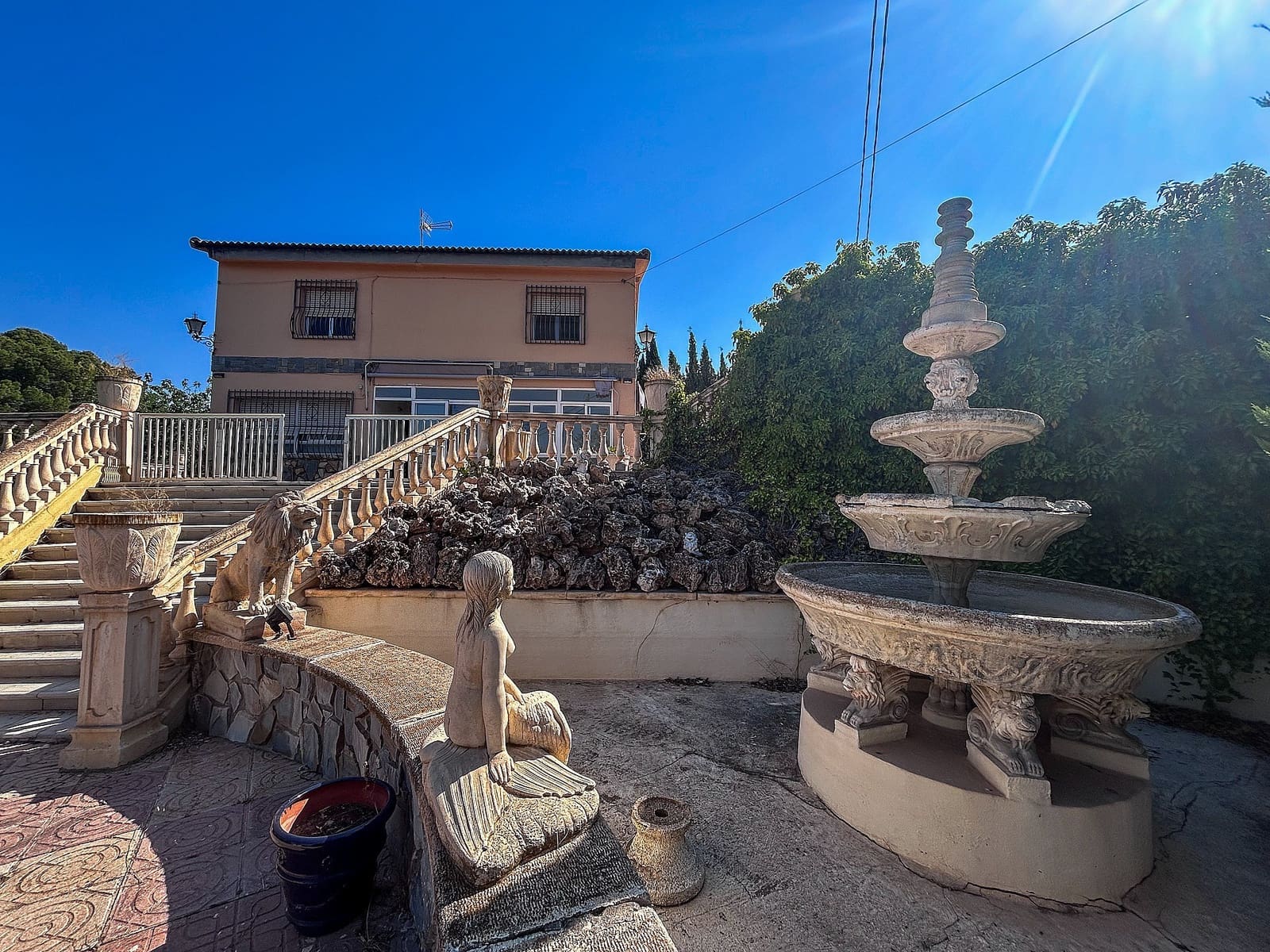 4 soveværelse Finca/Landehus til salg i Sax med swimmingpool garage - € 227.000 (Ref: 9103815)