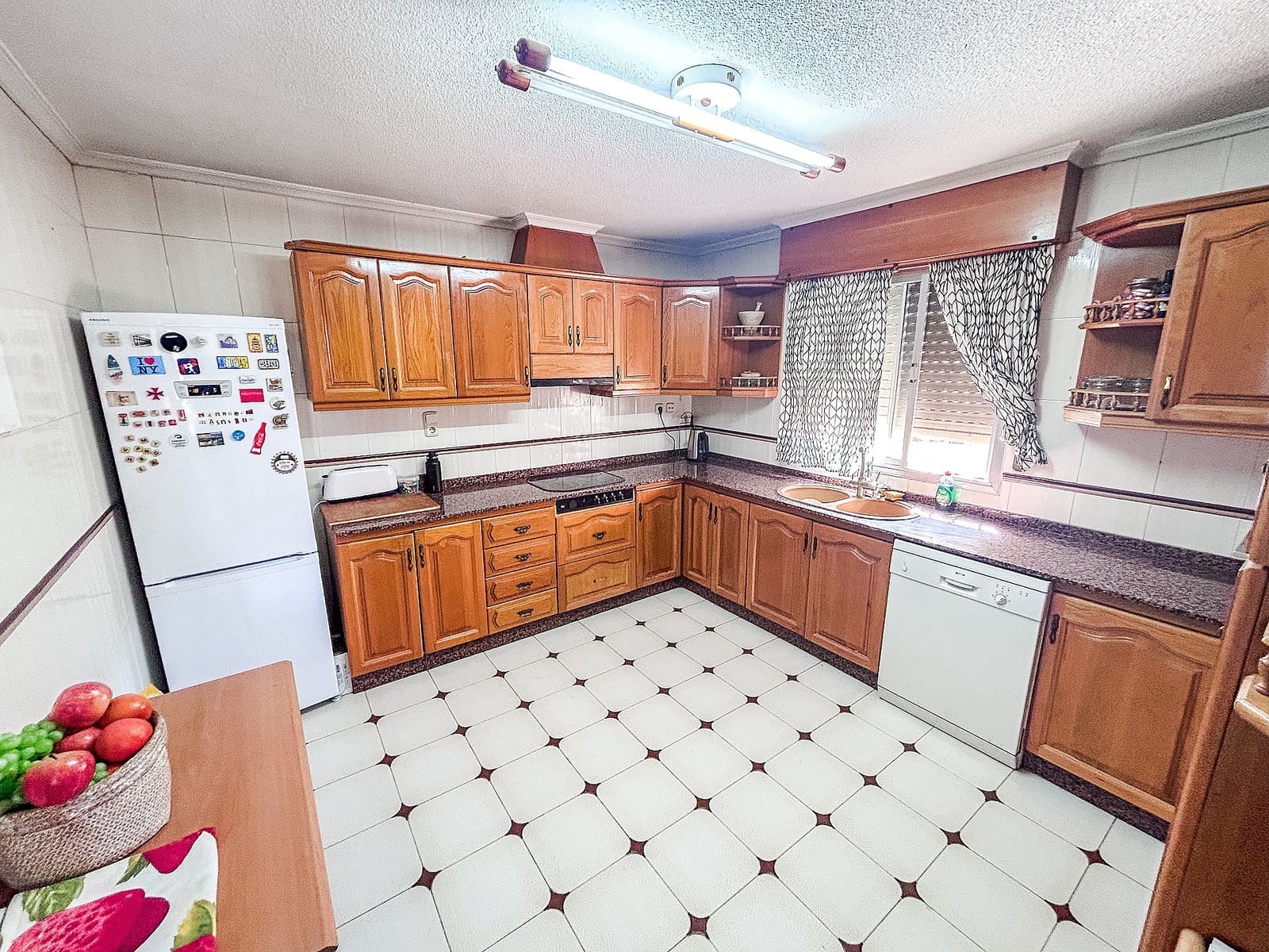 4 soveværelse Finca/Landehus til salg i Sax med swimmingpool garage - € 227.000 (Ref: 9103815)