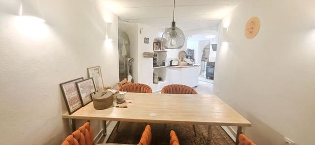 2 soverom Finca/Herregård til salgs i La Romana med svømmebasseng - € 179 999 (Ref: 9133190)